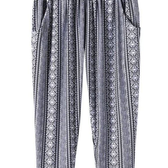 Prana Ryley Crop Pants with Pockets - Picture 4 of 7